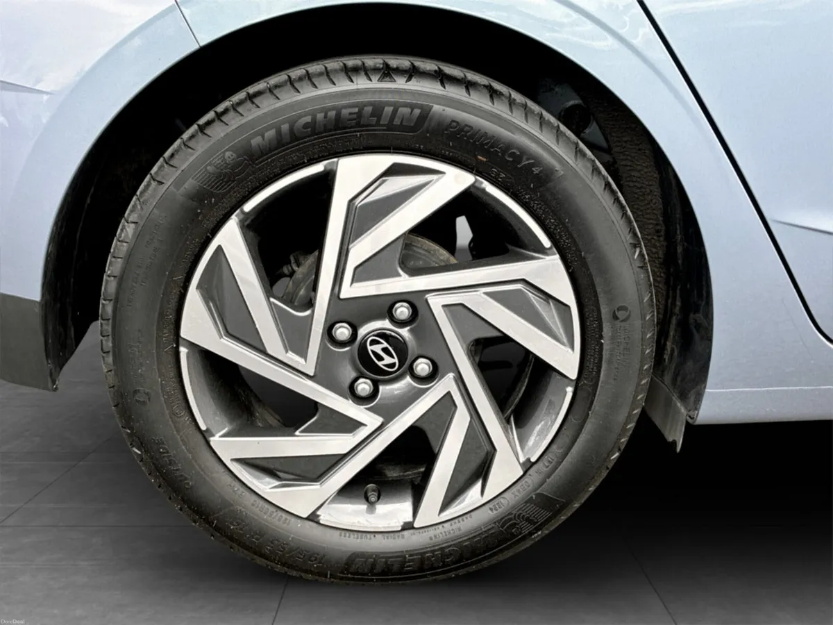 Hyundai i20 Deluxe Plus 1.2 Petrol - Image 6