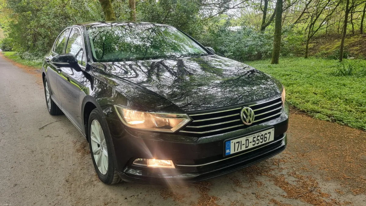 171 Volkswagen Passat 1.6 Comfortline - Image 1