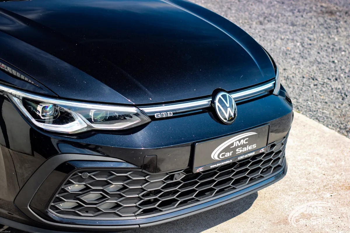 2022 VOLKSWAGEN GOLF GTD - Image 4