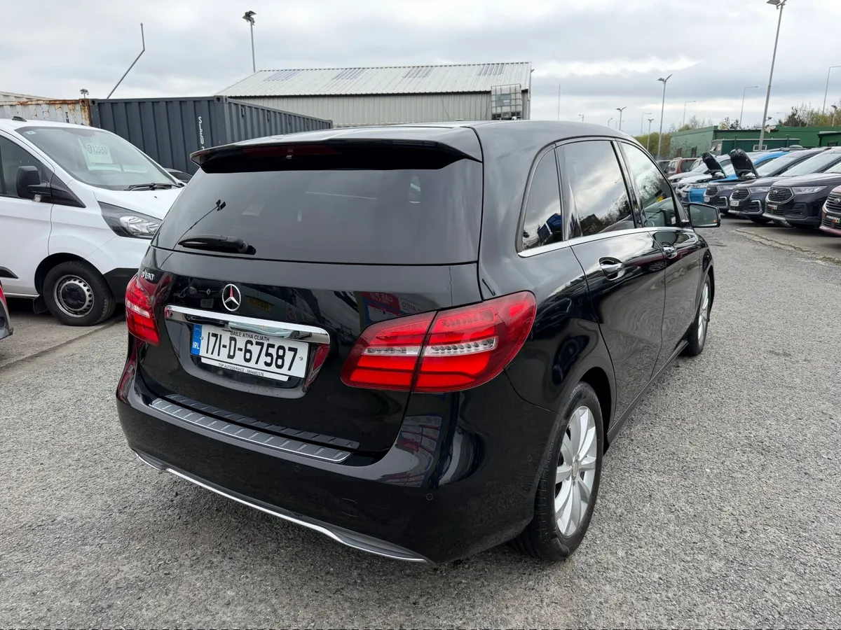 Mercedes-Benz B-Class 2017 - Image 4