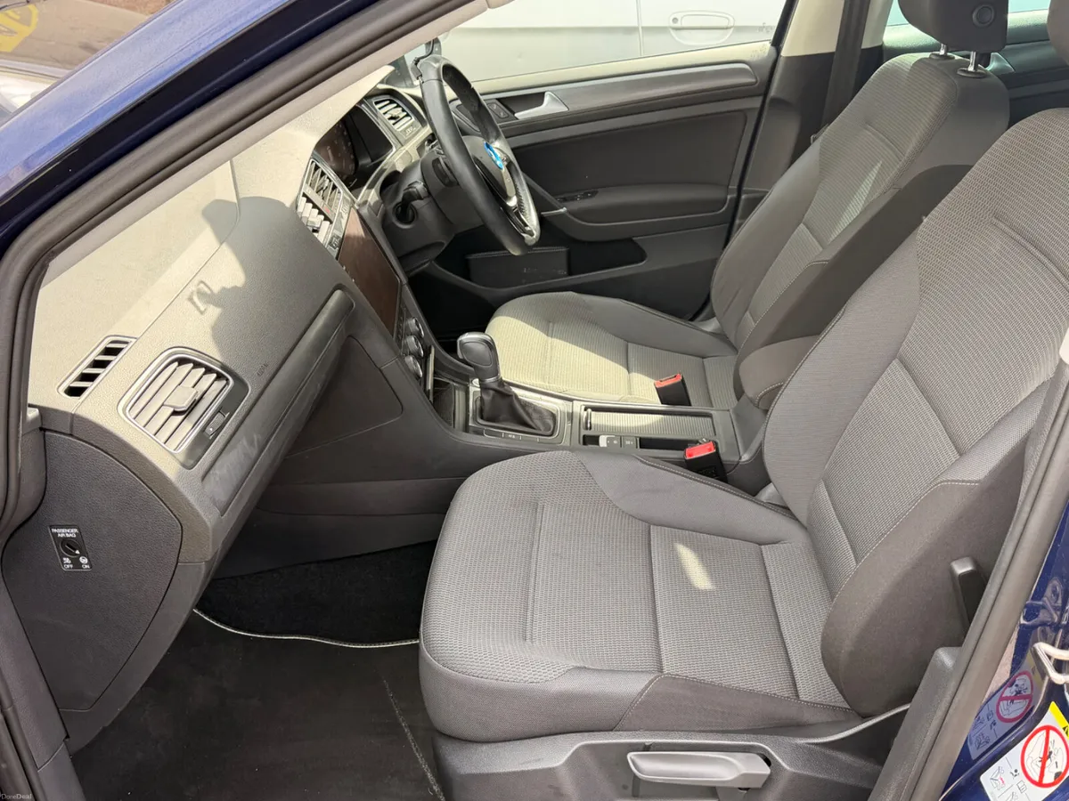 Volkswagen Golf 2019 1.2 Automatic - Image 4