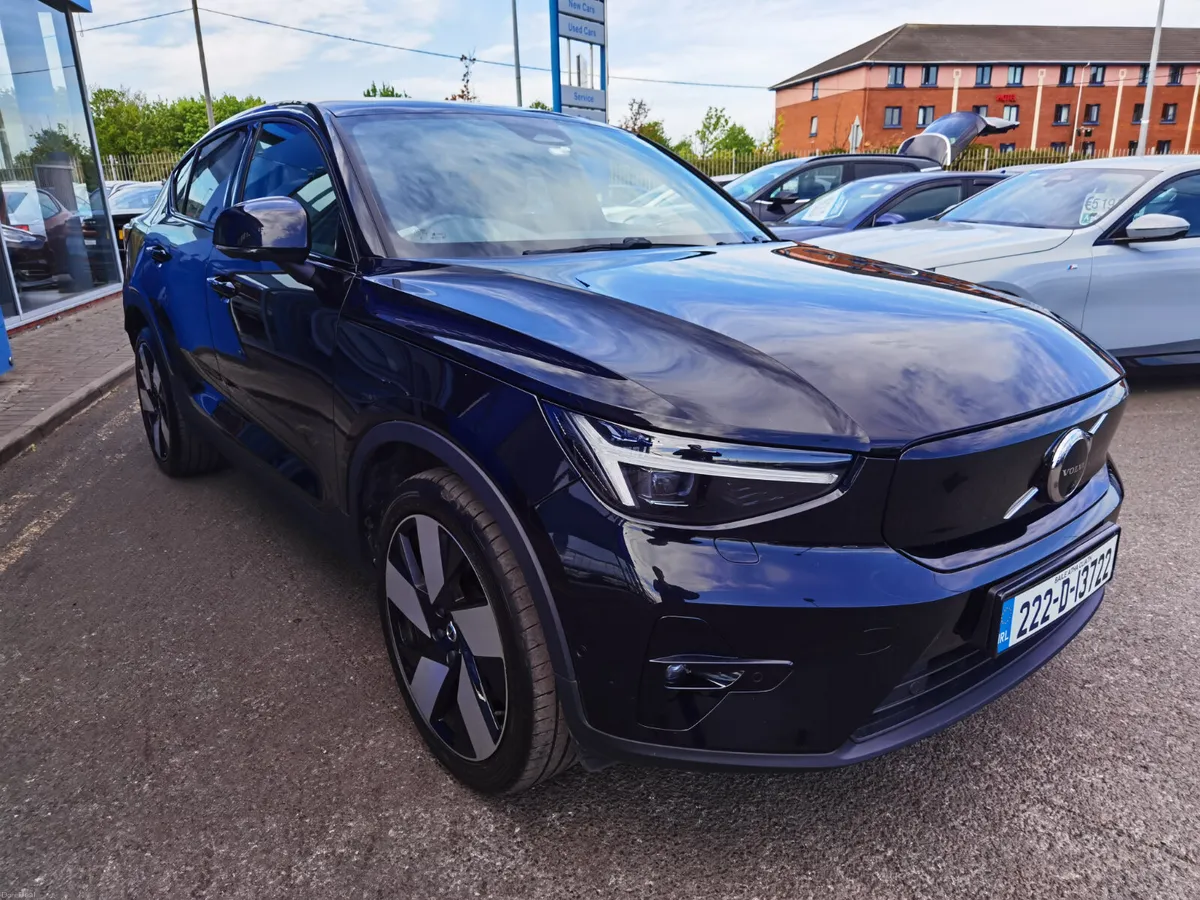VOLVO C40 69KWH ULTIMATE RECHARGE **HUGE SPEC** - Image 3