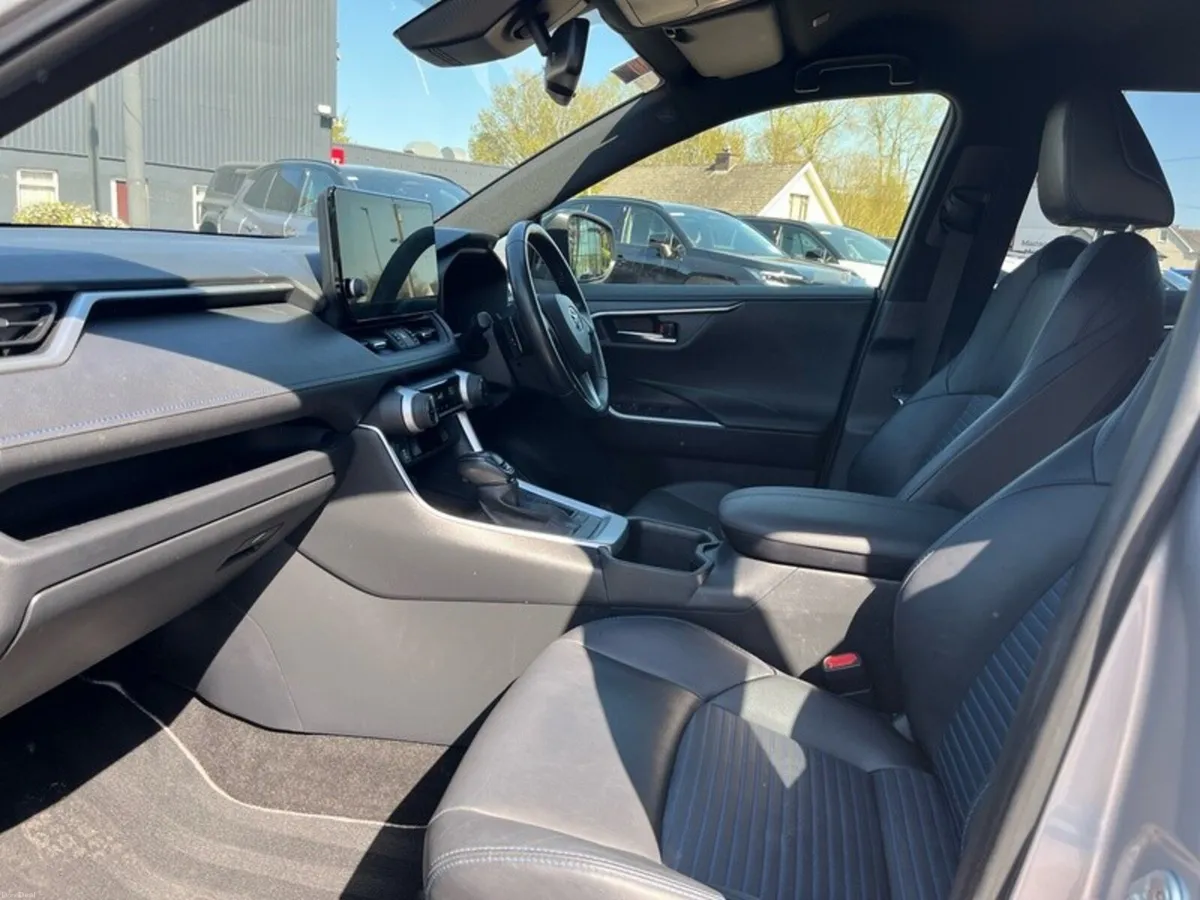 Toyota RAV4 Hybrid Sport - Image 6