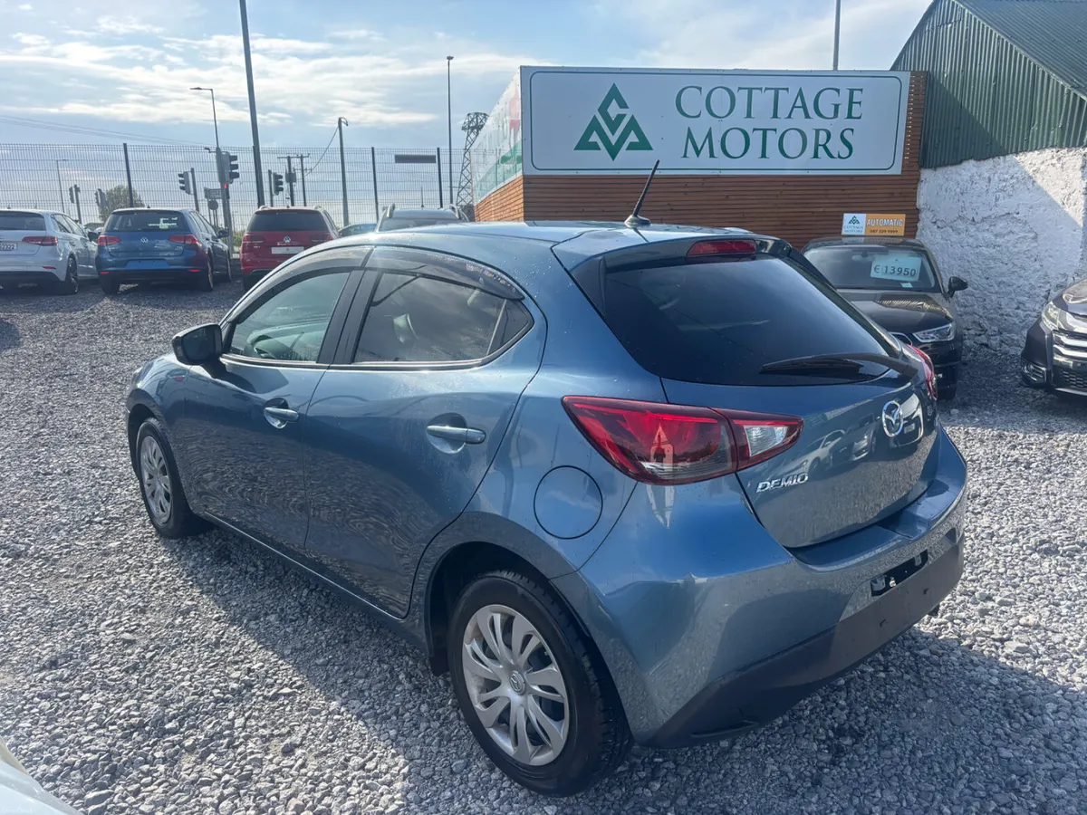 Mazda Demio - Image 4