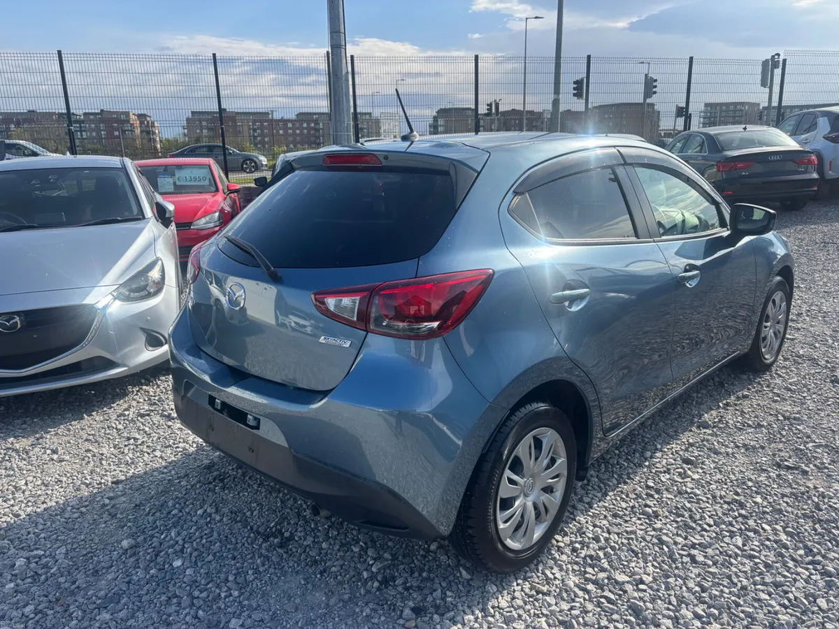 Mazda Demio - Image 3