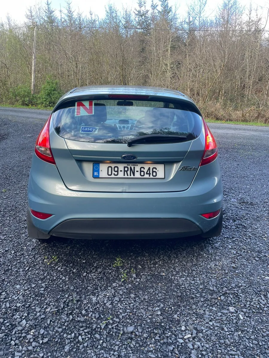 Ford Fiesta 1.2 petrol - Image 3