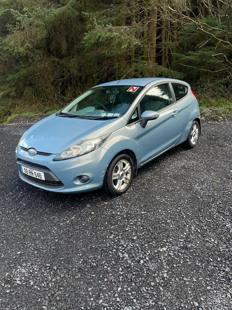 Ford Fiesta 1.2 petrol - Image 5