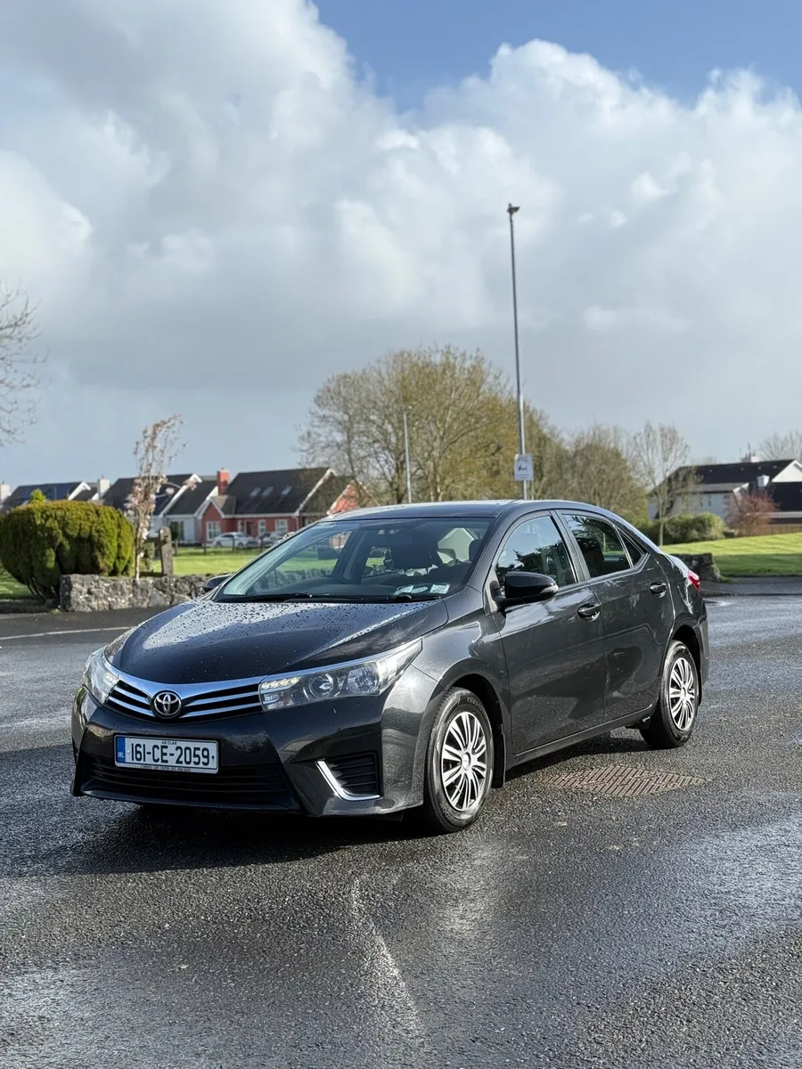 Toyota Corolla Full Toyota Service History - Image 3