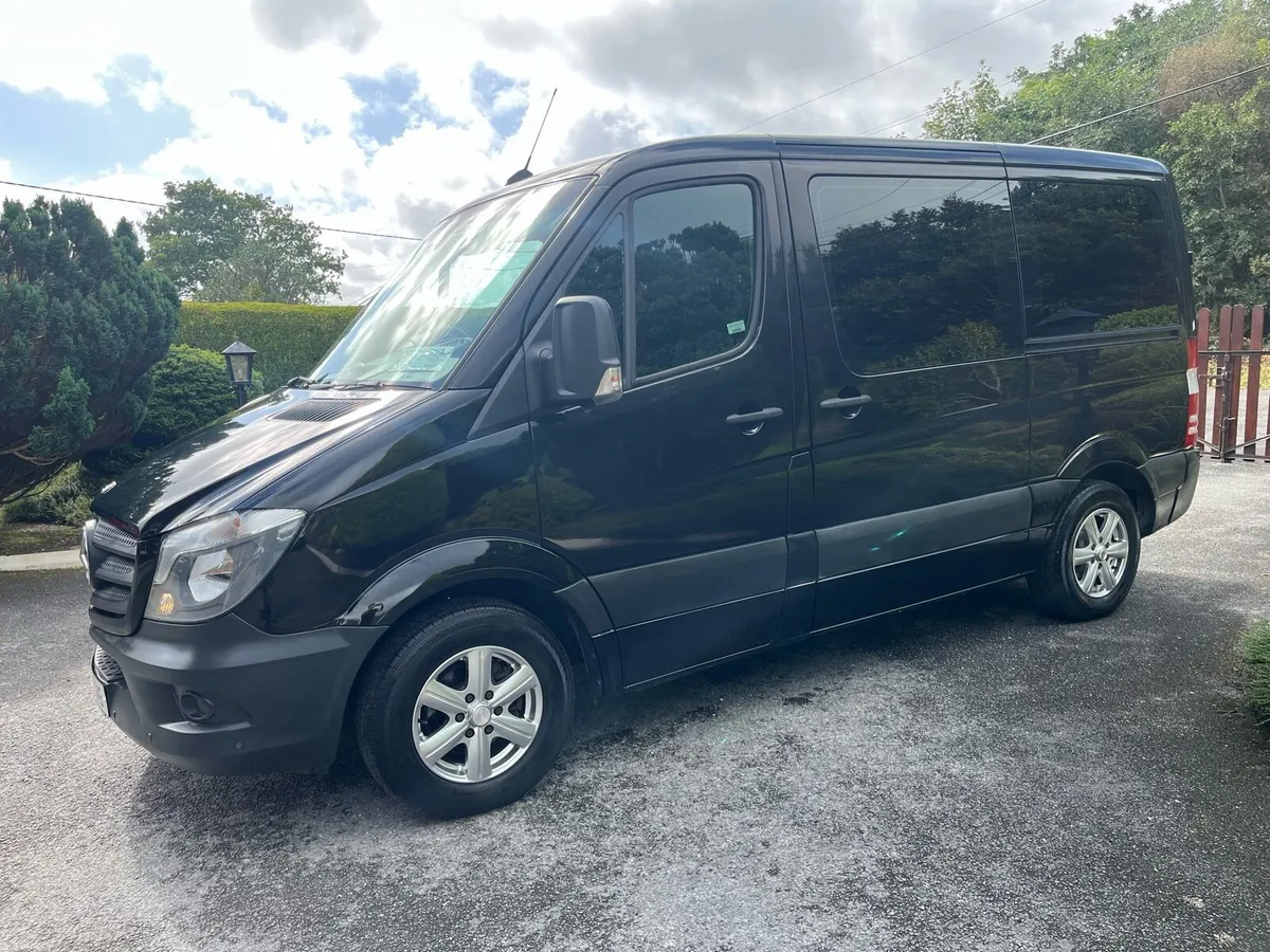 Mercedes Sprinter 2.2 Auto - 8 seater -low mileage - Image 3