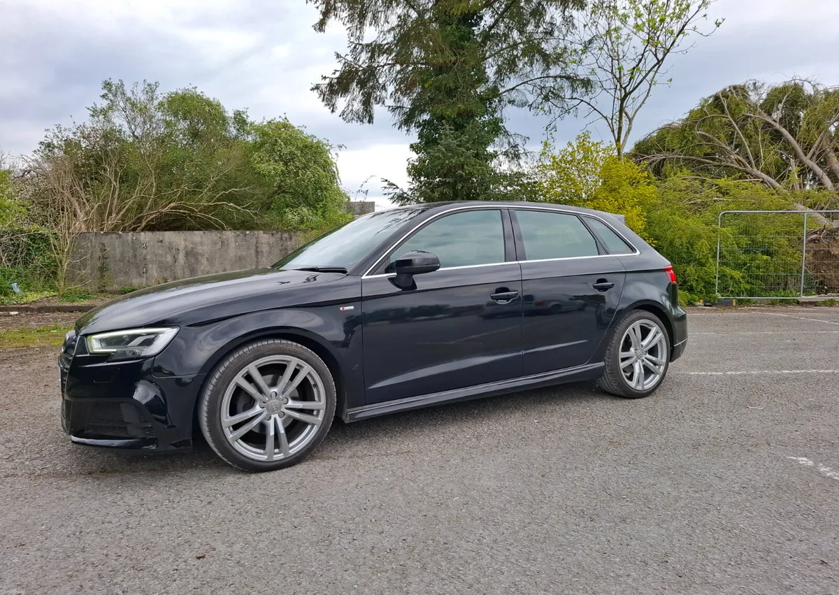 162 AUDI A3  (only 88,000km) 1 owner