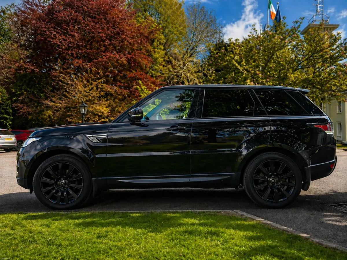 Range Rover Sport SDV6 — High Spec, Immaculate - Image 3