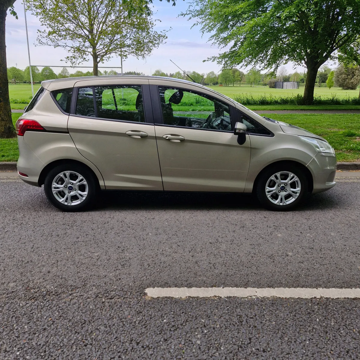 Ford B-Max 2016 1 Owner Full History - Image 4