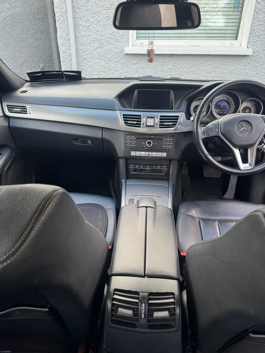 Mercedes-Benz E-Class 2016 - Image 3