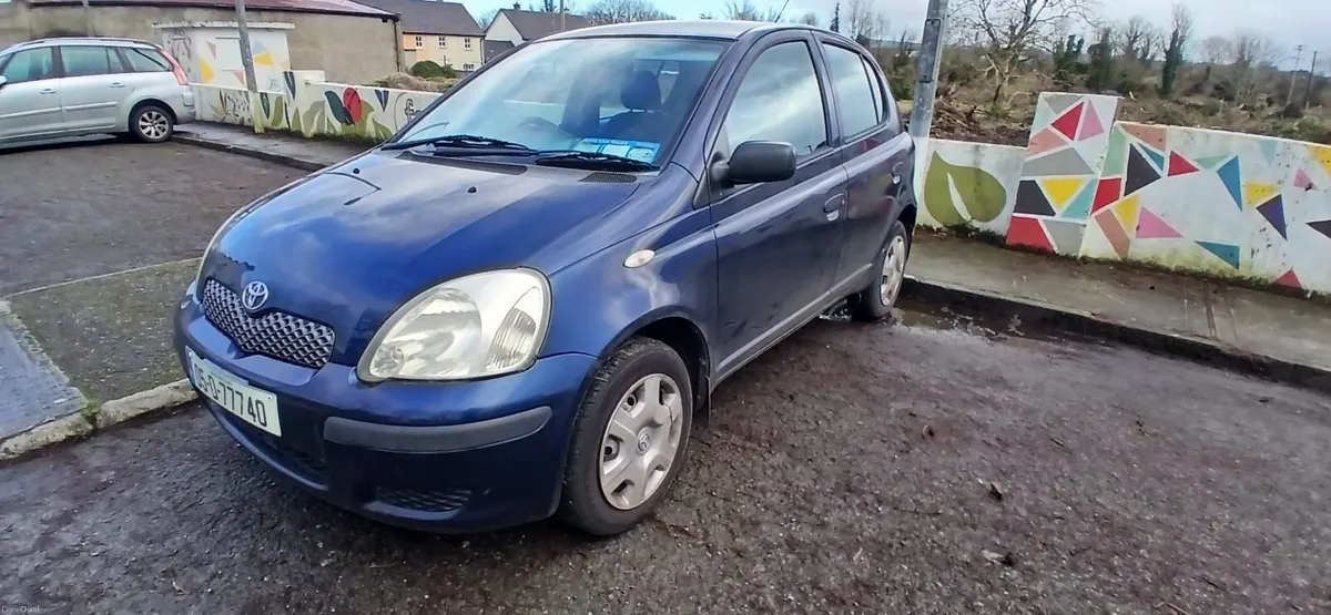 Toyota Yaris 2005 - Image 2