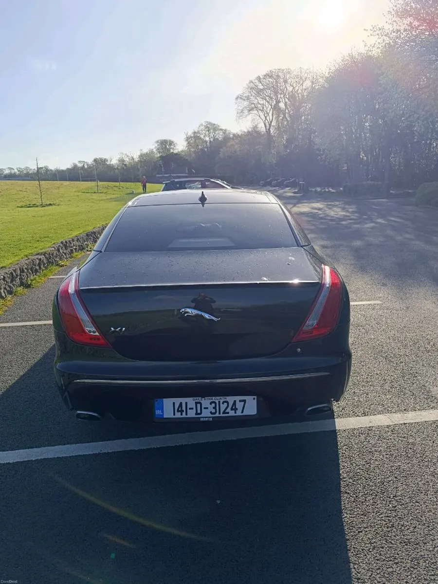 2014 Jaguar XJ Portfolio - Image 4