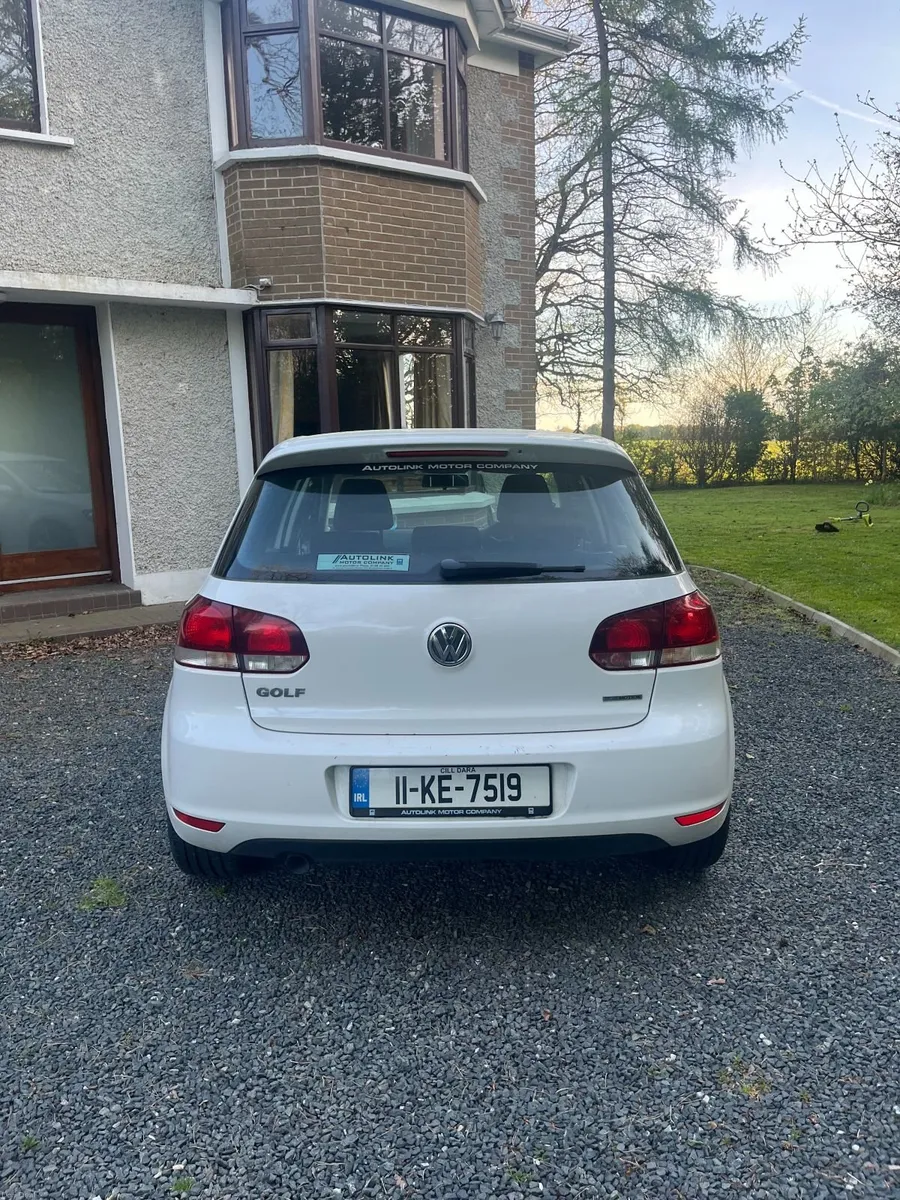 Volkswagen Golf 2011 - Image 4