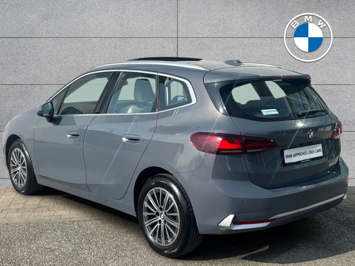 BMW 2-Series 220i Luxury Active Tourer - Image 3