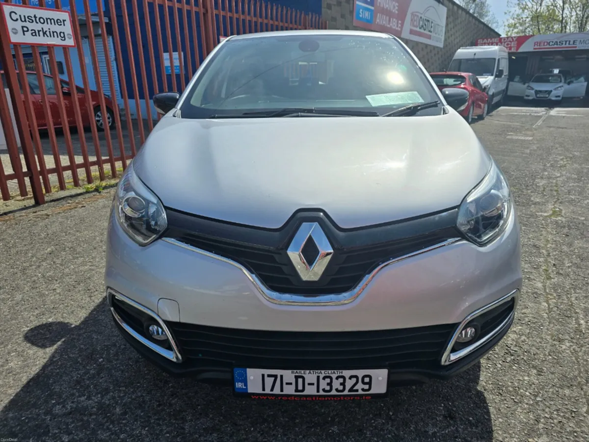 Renault Captur LIFE TCE 90 EU6 4DR - Image 2