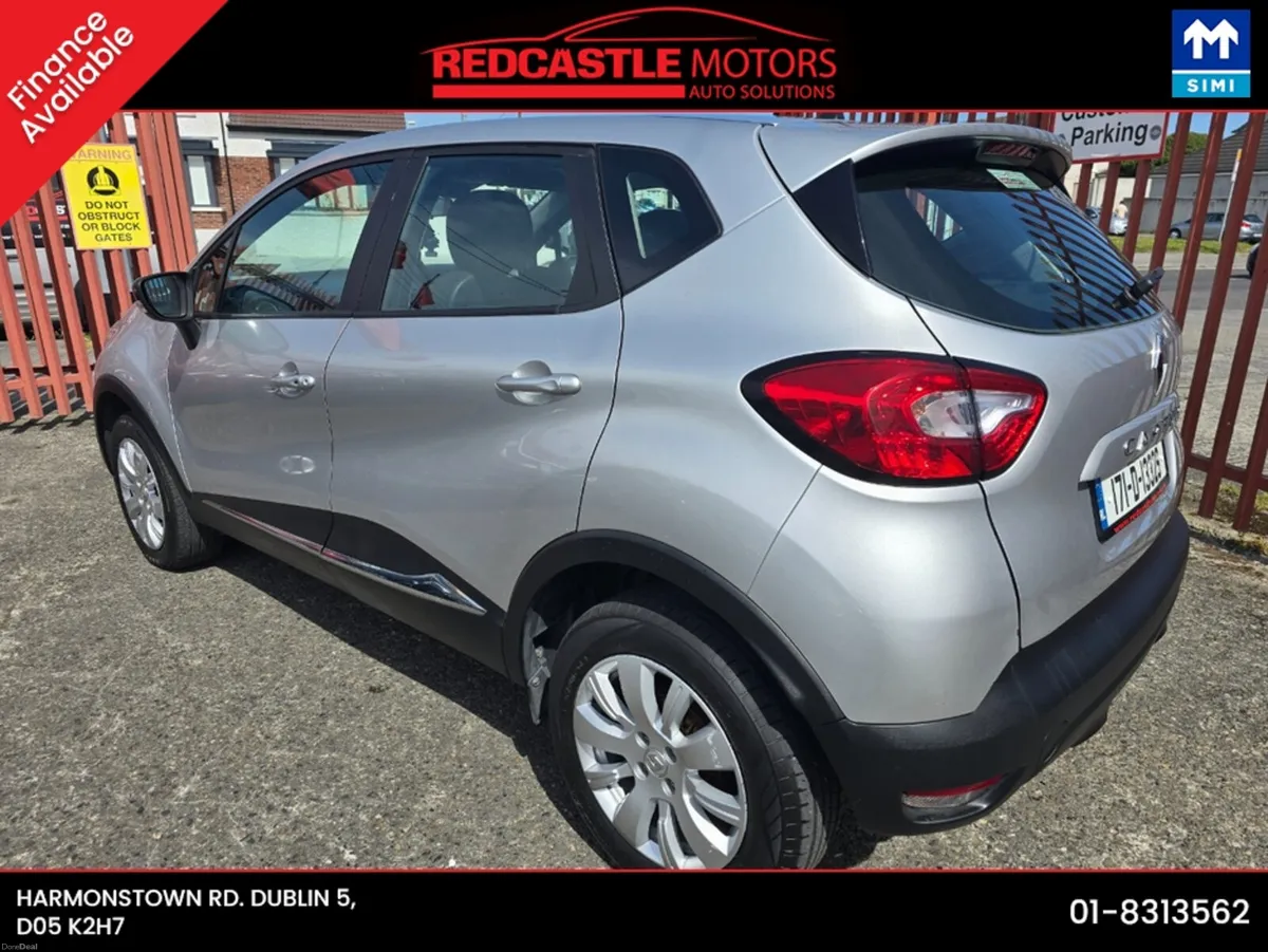 Renault Captur LIFE TCE 90 EU6 4DR - Image 4