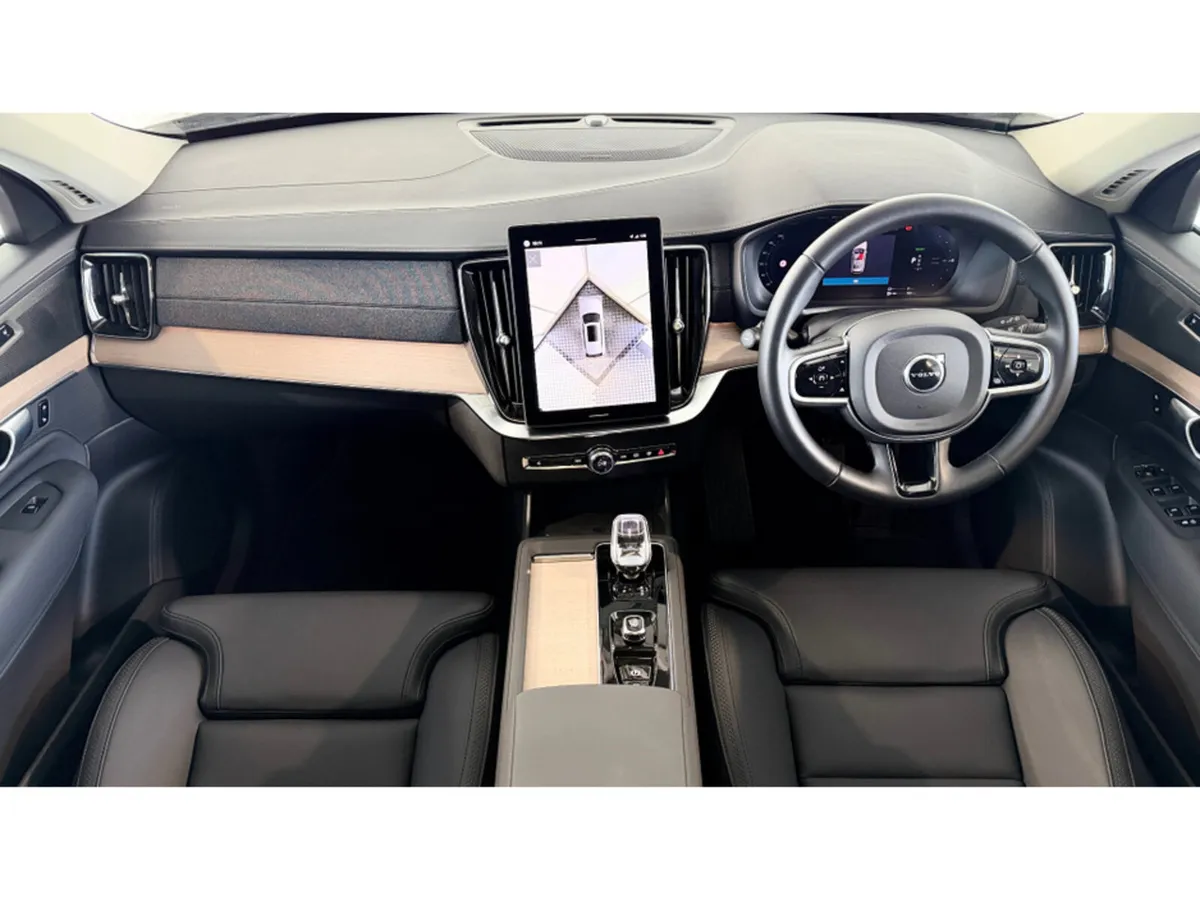 Volvo XC90 + T8 PHEV *PAN ROOF* 7 SEATS* - Image 5