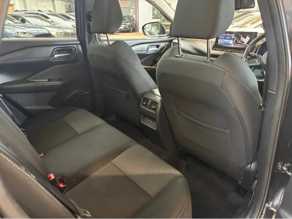 Nissan Qashqai EPOWER SV PREMIUM GR R RR 4DR AUTO - Image 2