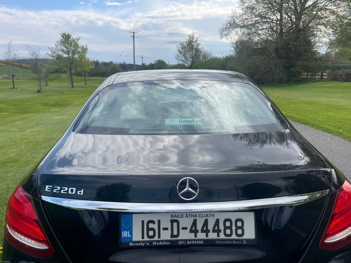 Mercedes-Benz E-Class 2016 - Image 4