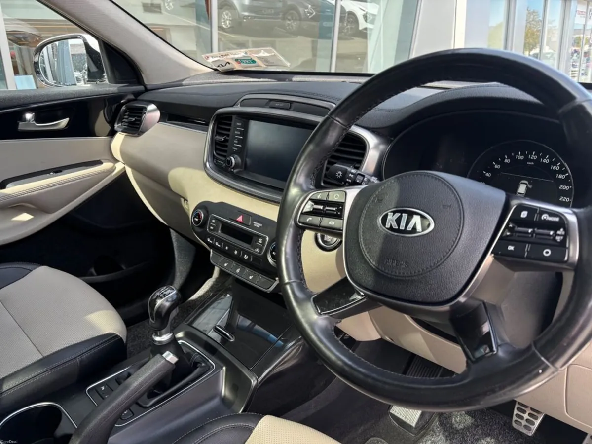 Kia Sorento K3 5DR - Image 2