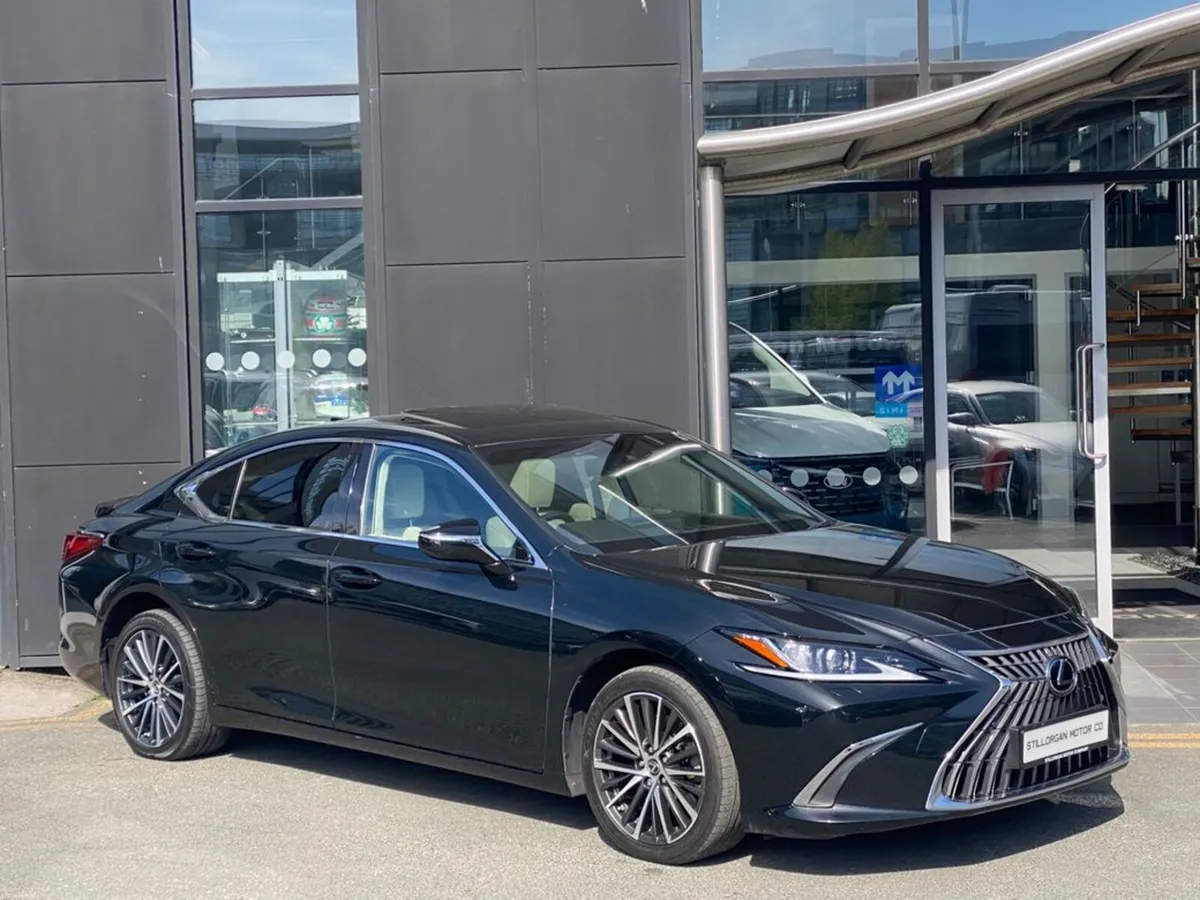 Lexus ES Premium Edition Hybrid Auto - Image 1