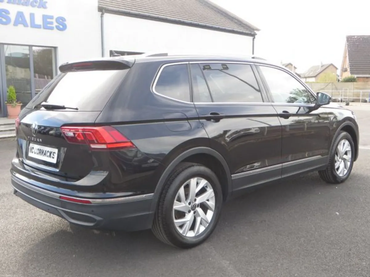 Volkswagen Tiguan Allspace LIFE 1.5 TSI , 7 SEATS - Image 3