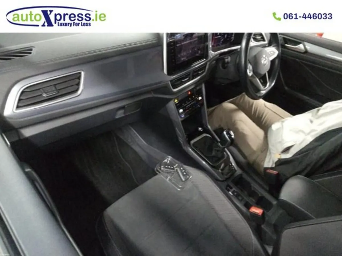 Volkswagen T-Roc 2.0 TDI STYLE, Low mileage, Autom - Image 2