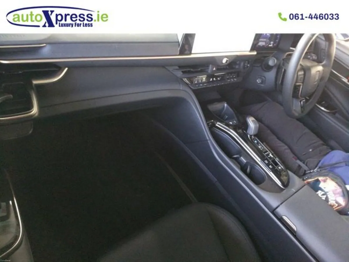 Toyota Crown 4 WD ESTATE, 360 camera, Ultra Low mi - Image 2