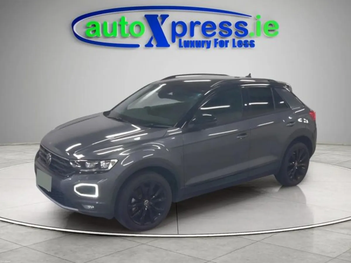 Volkswagen T-Roc 2.0 TDI BLACK STYLE, Reversing ca - Image 4