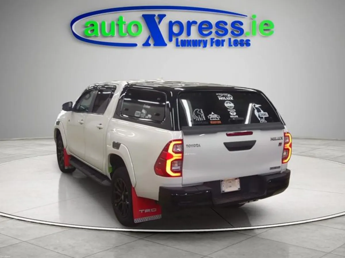 Toyota Hilux 4WD GR SPORT, ULTRA Low mileage, 360 - Image 3