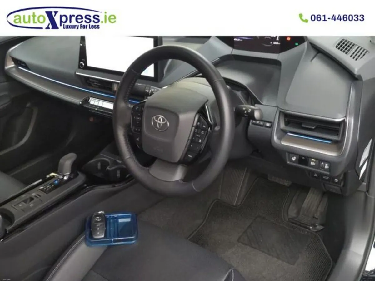 Toyota Prius 2.0 Hybrid, Panoramic Sunroof, Modell - Image 2