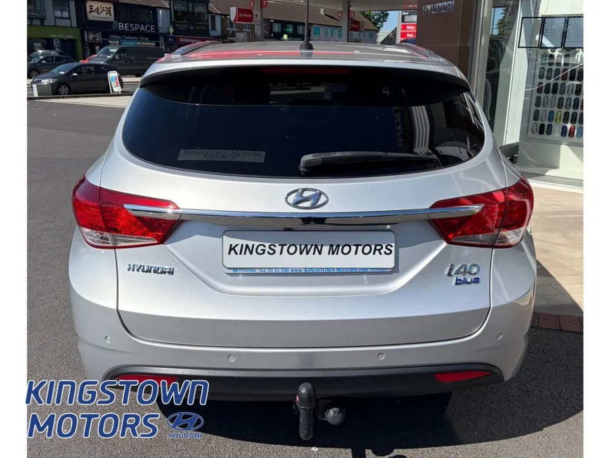 Hyundai i40 1.7 Crdi Style BLU Driv 5DR - Image 4