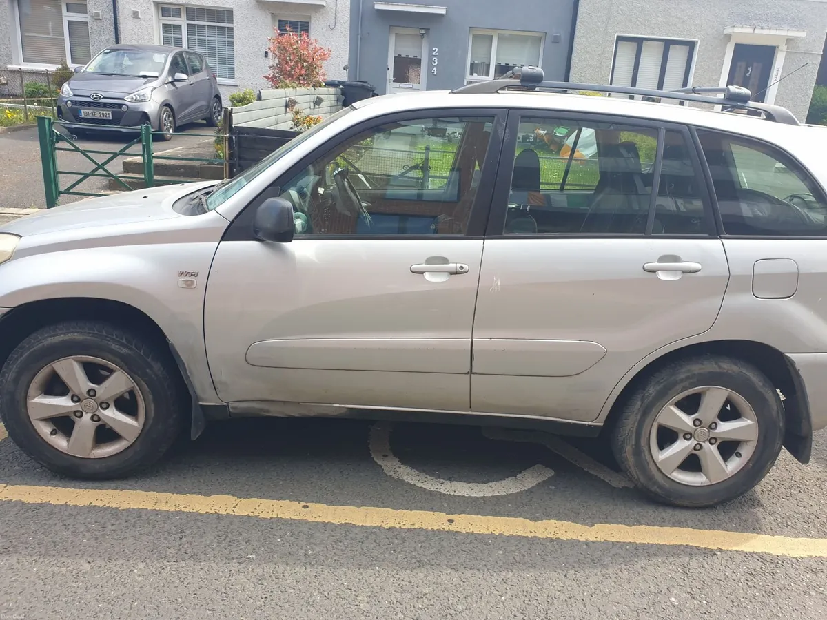 Toyota RAV4 2005 - Image 4