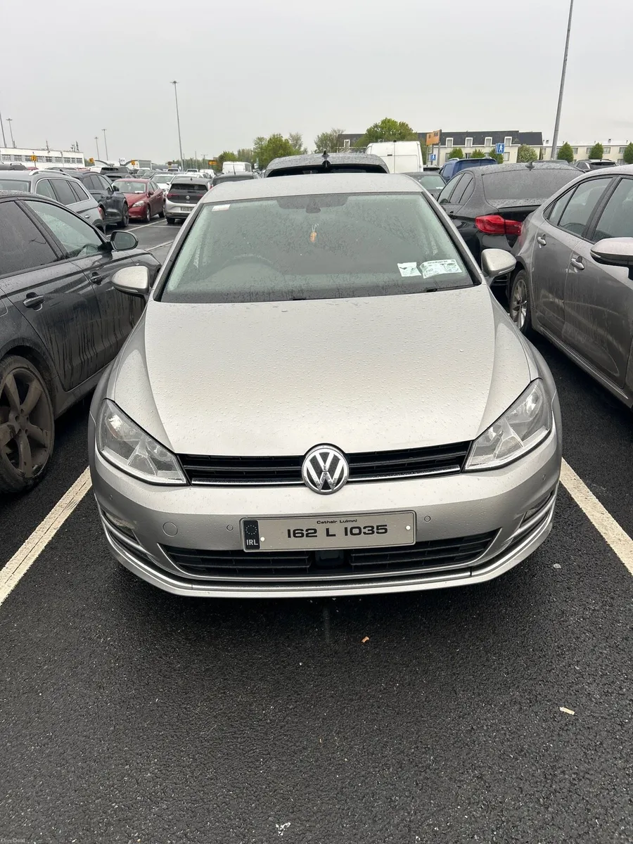 Volkswagen Golf Highline 1.6 tdi premium interior - Image 1