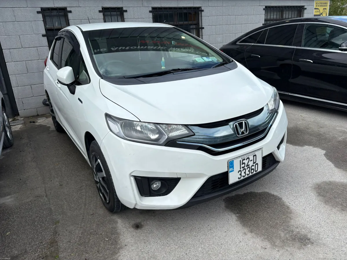 Honda Fit 2015 automatic.  Hybrid. Nct&taxed .€699 - Image 3