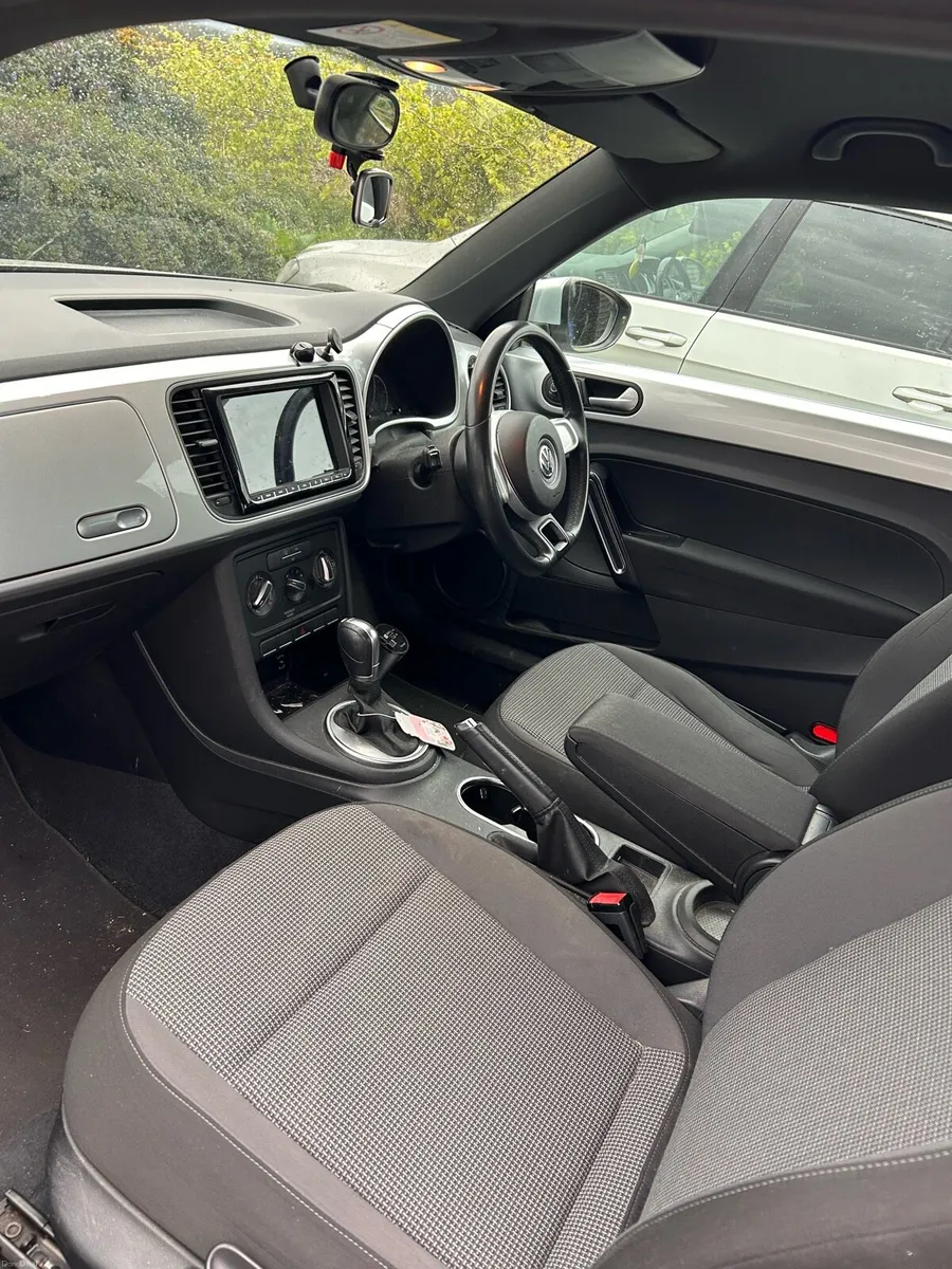 2015 VW Beetle 1.2l petrol automatic - Image 3