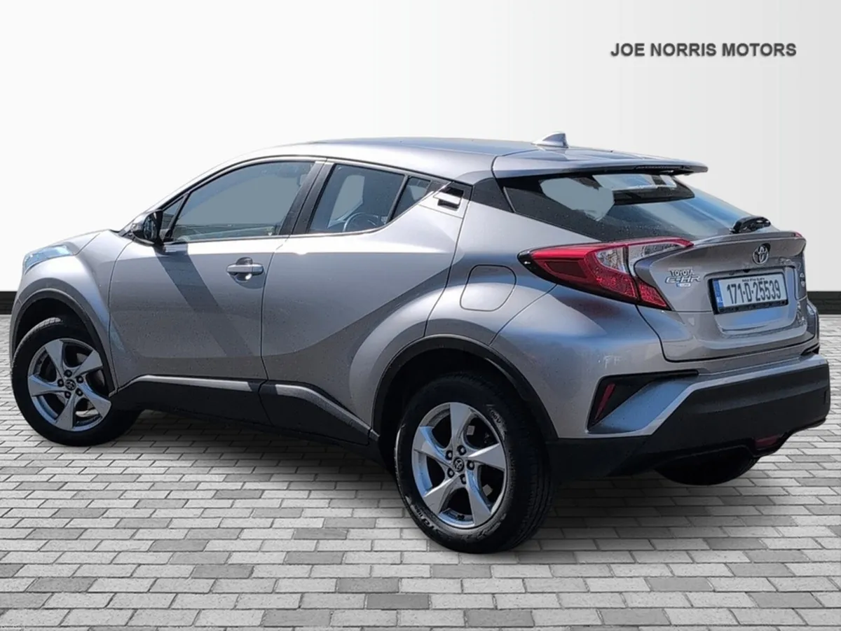 Toyota C-HR 1.2T LUNA PETROL MANUAL - Image 3