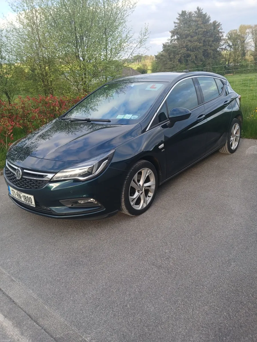Vauxhall Astra 2017 sri 136 ps - Image 1