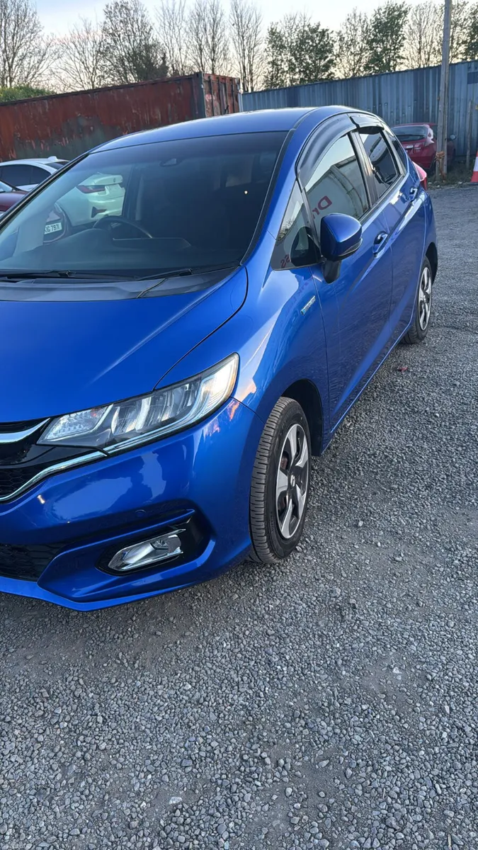 Honda fit 20017 - Image 4