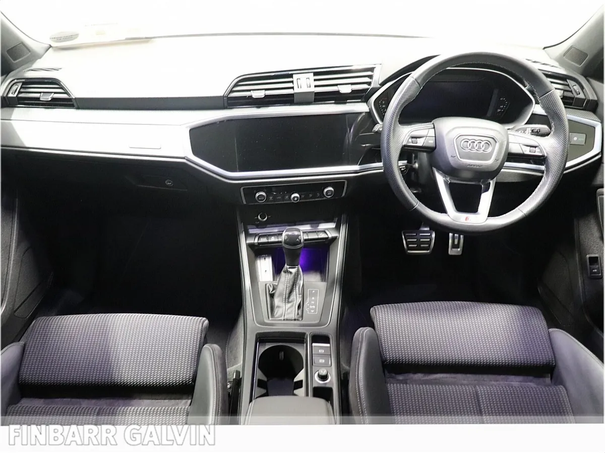 Audi Q3  35 TDI 150HP AUTO  S LINE - Image 4