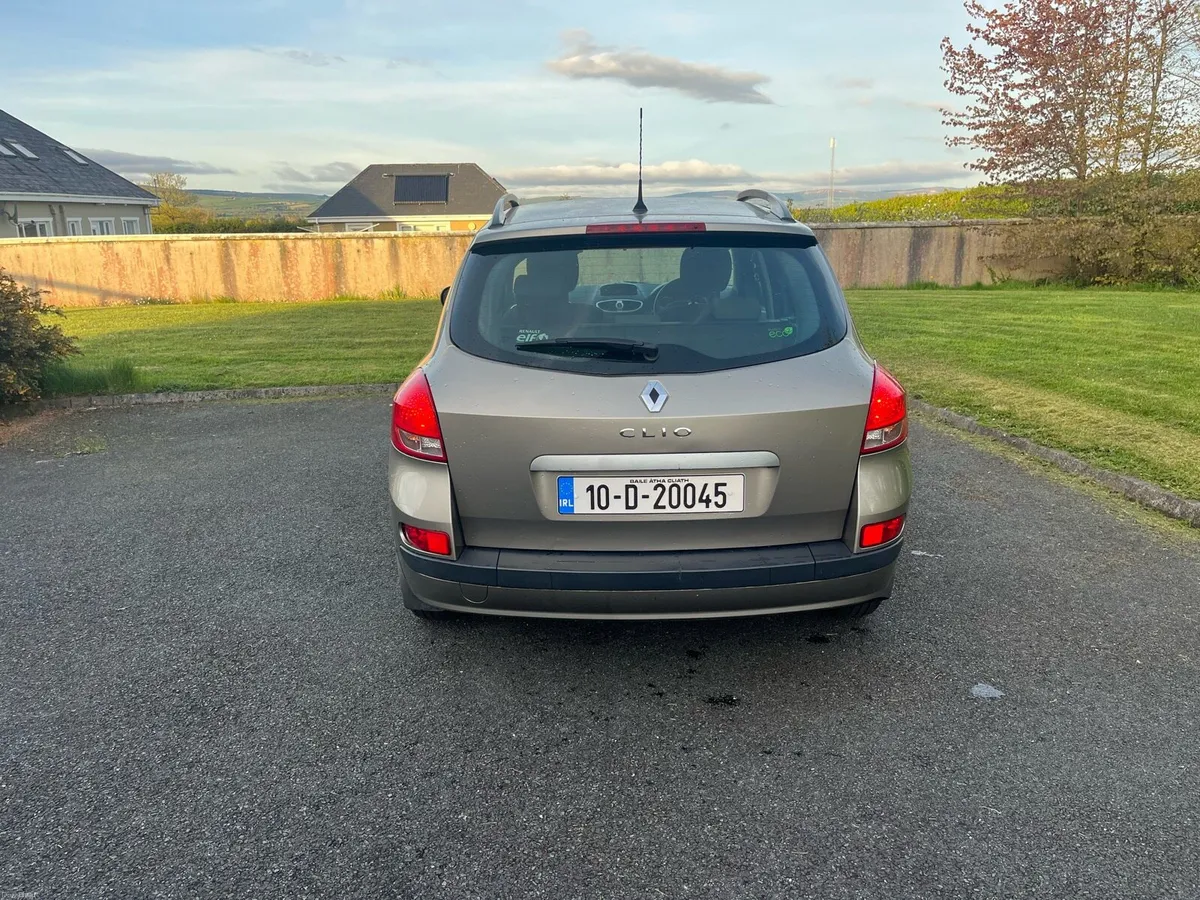 2010 Renault Grand Clio 1.2 Petrol (small km) - Image 2