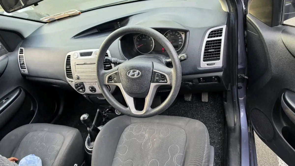 Hyundai i20 manual 1.2 (read description first) - Image 4