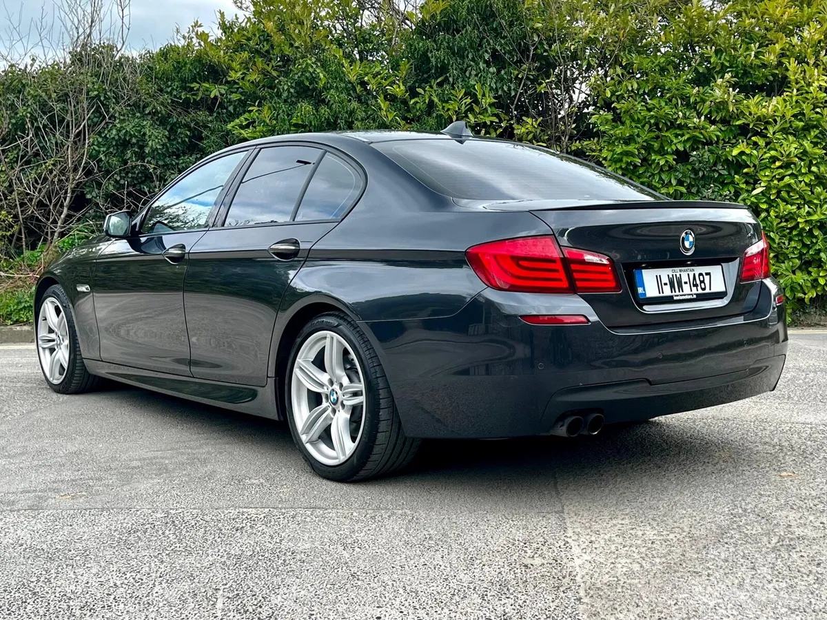BMW 530d M-SPORT SUNROOF NCT 4/27 STUNNING COND - Image 2