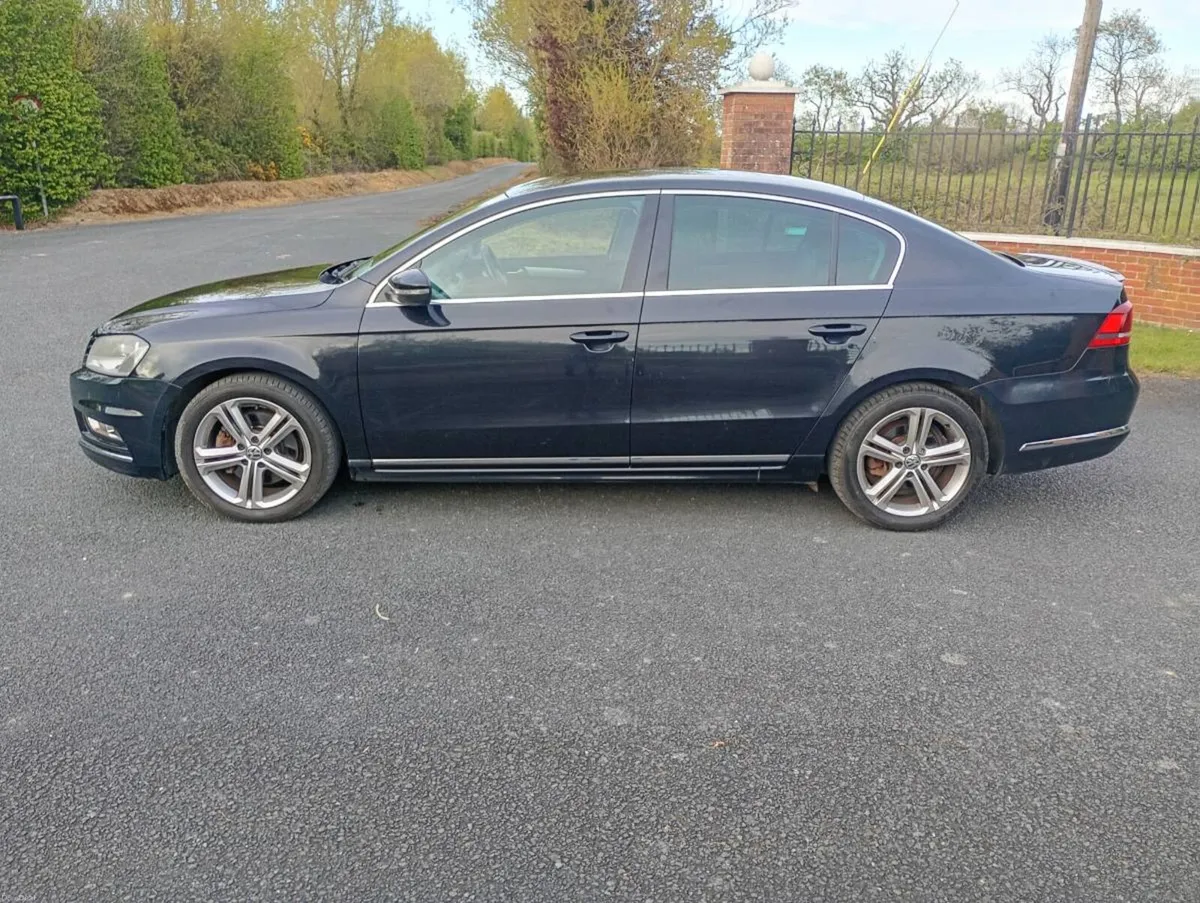Volkswagen Passat - Image 4