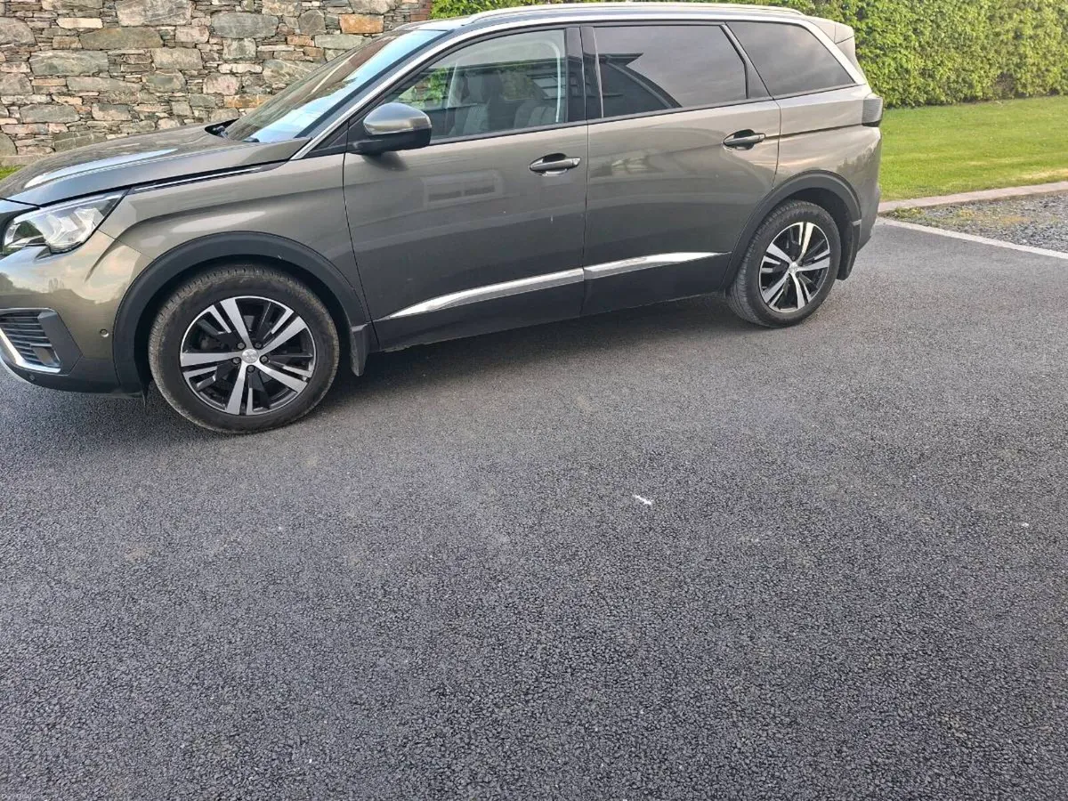 Peugoet 5008 Allure 1.5 Diesel Automatic - Image 1