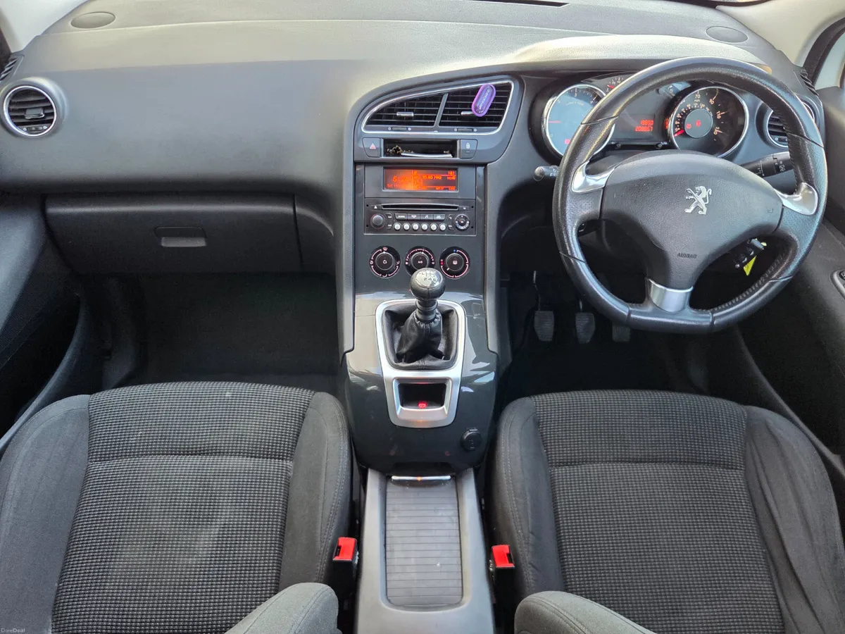 Peugeot 5008 2015 - Image 4