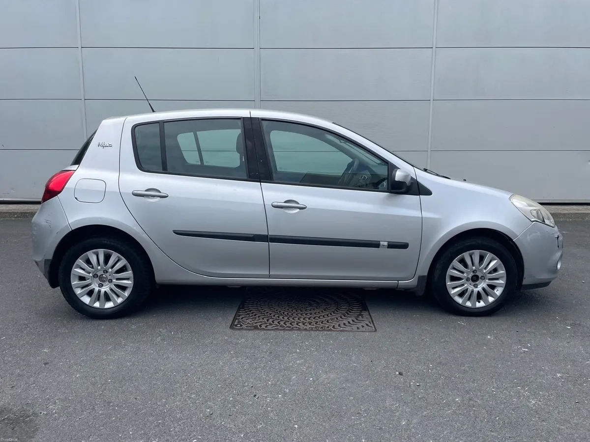 2010 Renault Clio NEW NCT only 83k Miles - Image 4